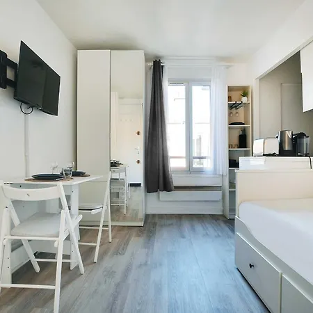 Modern - 2p - Faubourg Saint Antoine 11th Arr * Parijs